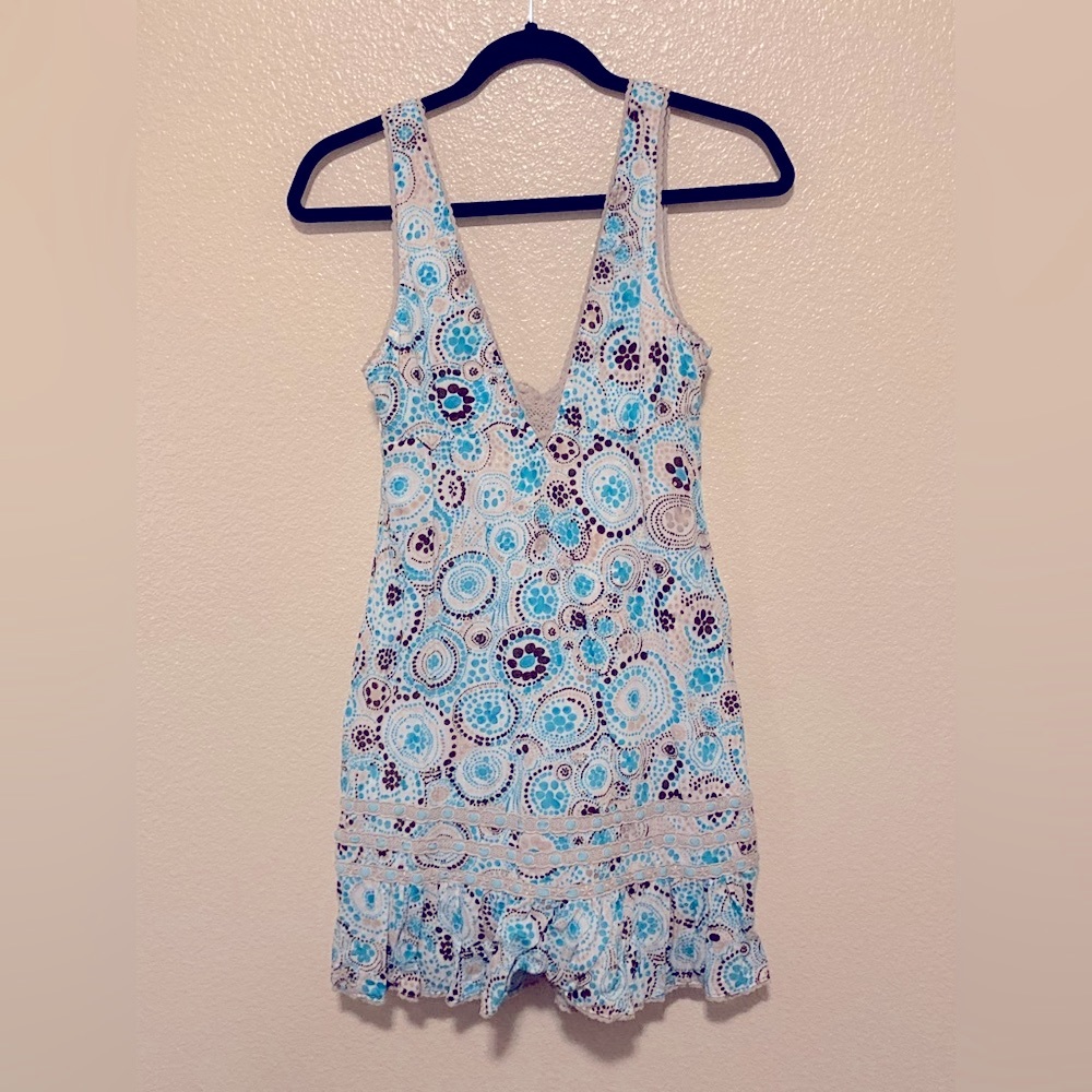 Free People
M(8) Bohemian, summer, mini dress, straight fit, abstract design